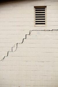 Wall cracks sydney engineer